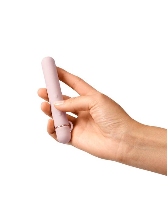 Le Wand Baton Pink product held in hand